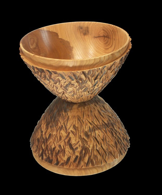 Coupe en cerisier, diamètre 24 cm